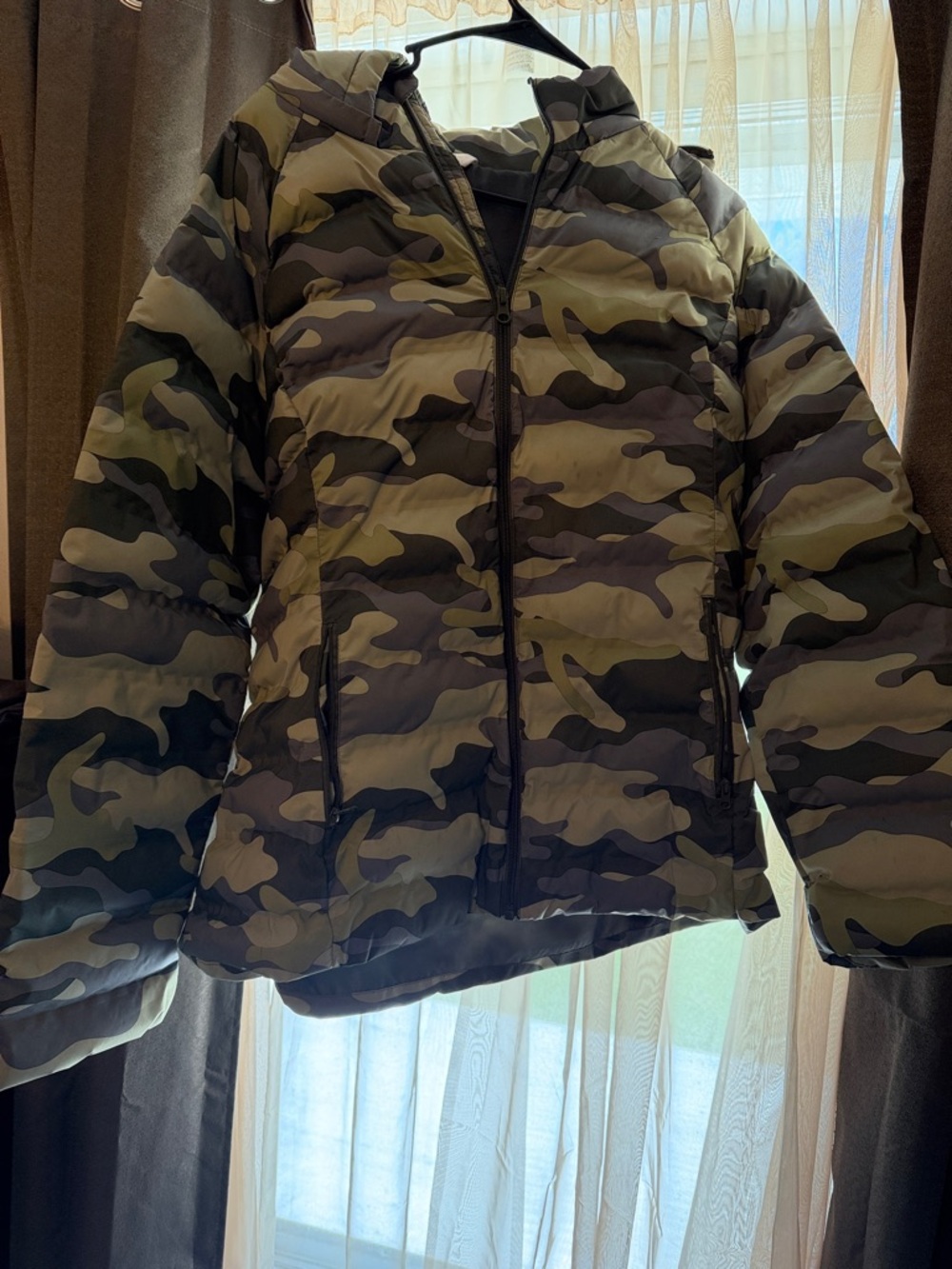 Camo Puffer Jacket - Green & Olive